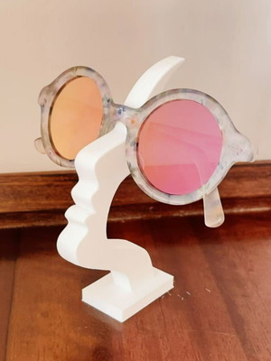 3D Printed Glasses Stand