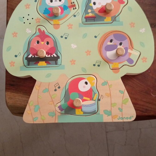 Musical wooden puzzle like new with sounds from musical instruments