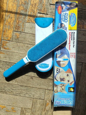 Pet fur remover brush new for cat and dog hair