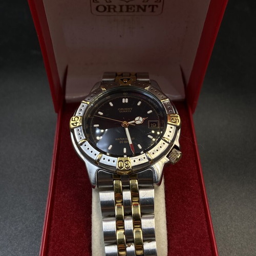 Orient Diver Two-Tone Quartz Watch like new, men's, stainless steel and gold