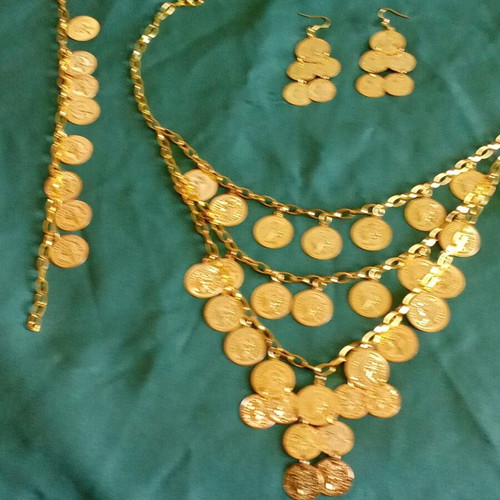 Unique jewelry set necklace, bracelet and earrings, new, copper-zinc alloy