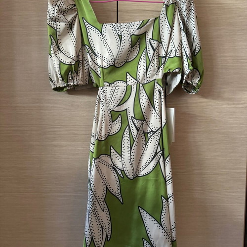 Nema dress new, green with puff sleeves
