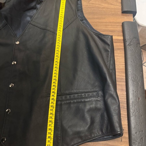 Men's leather vest like new, black, size 4XL