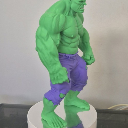 Hulk collectible figure like new, 25 cm tall