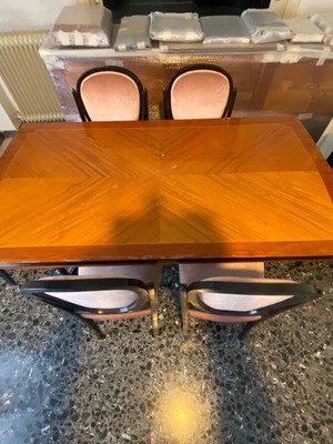 Dining set with buffet like new, 6 chairs