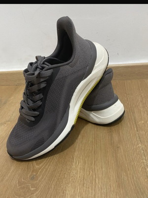 Oysho grey sneakers like new, size 41