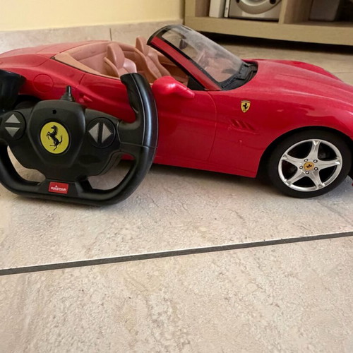 Remote control car like new