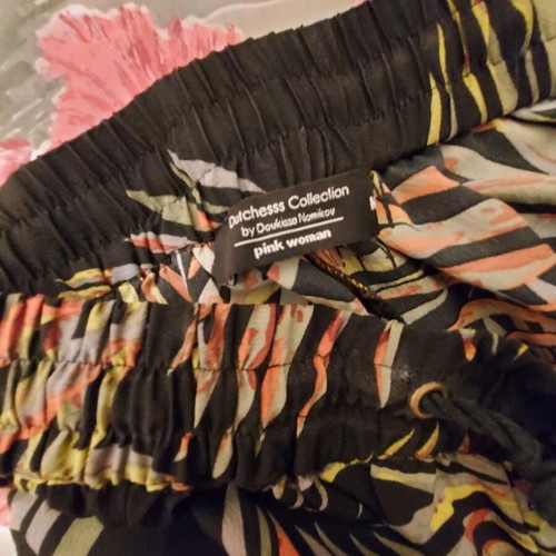 New Pink Woman zip culotte pants with palm pattern size M
