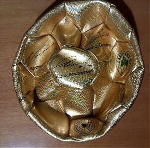 Συλλεκτική Χρυσή Mπάλα Ποδοσφαίρου με  υπογραφές παικτών Παναθηναϊκού