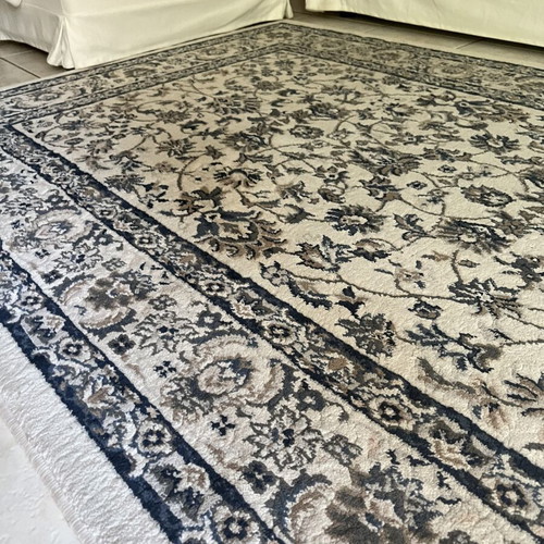 IKEA rug used, excellent condition
