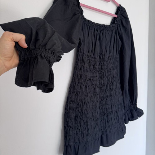 Cotton long sleeved black mini dress like new, XS-S
