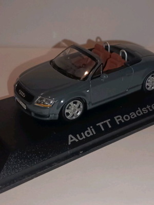 Audi TTS Roadster 1/43 Minichamps σαν καινούργιο, γκρι μεταλλικό