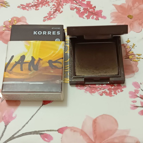 Korres eyeshadows used, set with blue and olive shades