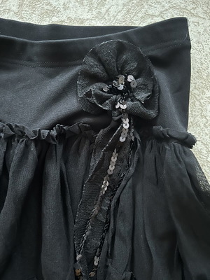 H&M Y2K black mini skirt with ruffles and floral detail used