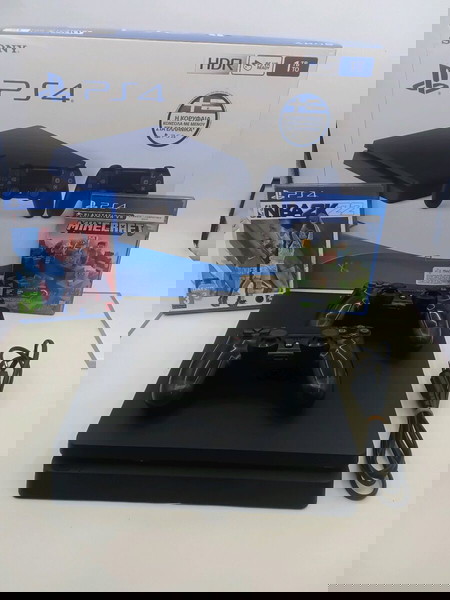 Sony PlayStation 4 Slim 500gb Με Δύο Χειριστήρια και 2 Παιχνίδια