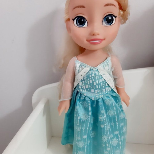 Jakks Pacific Disney Frozen Elsa doll like new