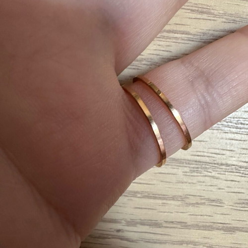 Steel rings like new, star and moon design, gold color, set of 2