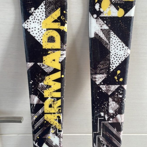 Armada skis used with bindings 137 cm