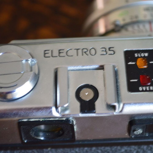 Yashica GSN Electro 35 Film Rangefinder Camera like new