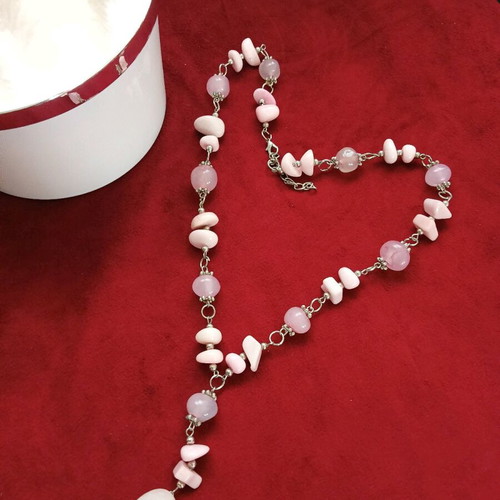 Necklace with semi-precious stones like new, rose quartz and amethyst