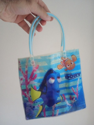 Finding Dory plastic beach bag