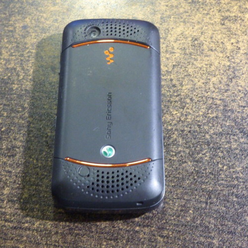 Κινητό τηλέφωνο Sony Ericsson W395 μεταχειρισμένο χωρίς φορτιστή