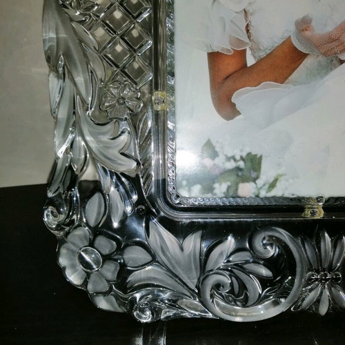 Large embossed glass frame like new