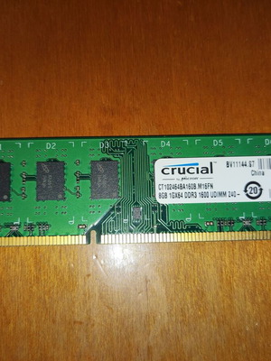 Crucial 8GB DDR3 RAM μεταχειρισμένη, PC3-12800 240-pin DIMM