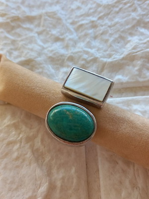 Silver 925 double ring with turquoise and mother-of-pearl, like new