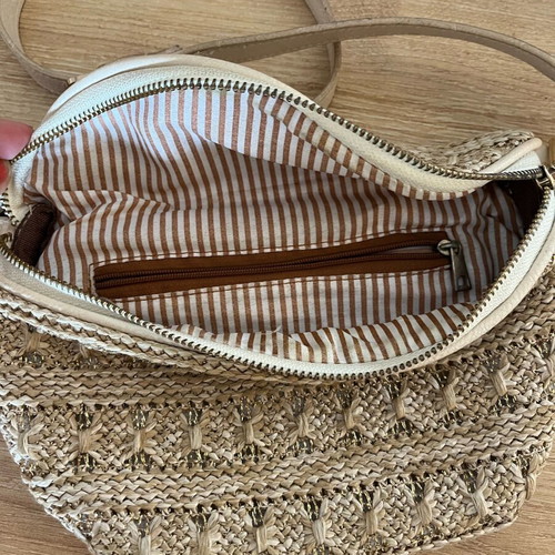 Crossbody bag like new, beige, knitted weave