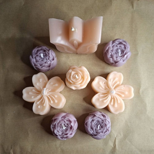 Blossom & Tulip Garden Set of 8 Handmade Decorative Candles New