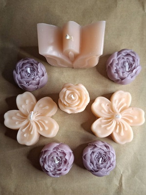 Blossom & Tulip Garden Set of 8 Handmade Decorative Candles New