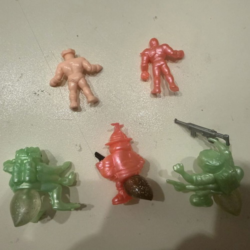 Subgiants and aliens pack of 5 used