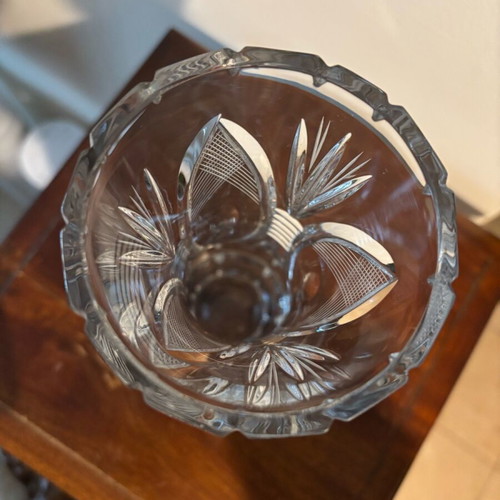 Crystal vase like new