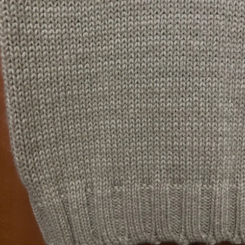 Knitted vest new, size L, beige