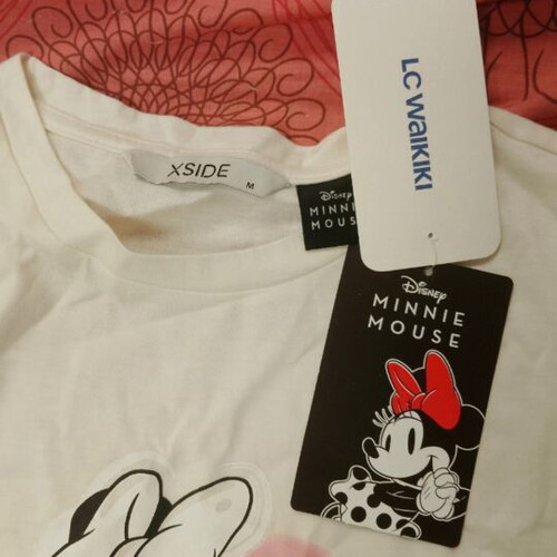 T-shirt with Minnie Mouse print new, size M