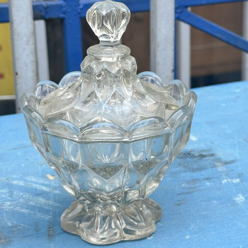 Vintage glass fondant dish with lid used, embossed 16 cm