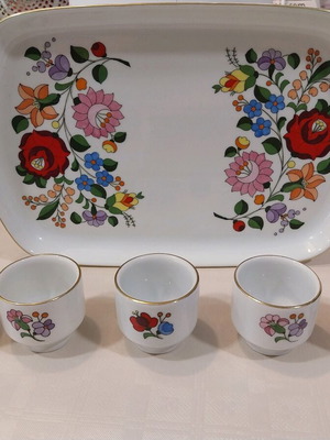 Kalosca Hungary Handpainted Porcelain Set like new