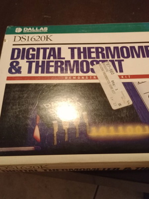 Digital Thermometer and Thermostat Demonstration Kit DS1620K new
