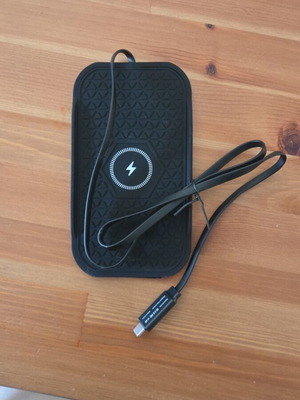 Wireless charging base like new, suitable for car use