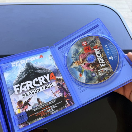 PS4 Adventure Bundle with Watch Dogs, Far Cry 4 Limited Edition, Star Wars Jedi Fallen Order used