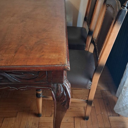 Dining table used