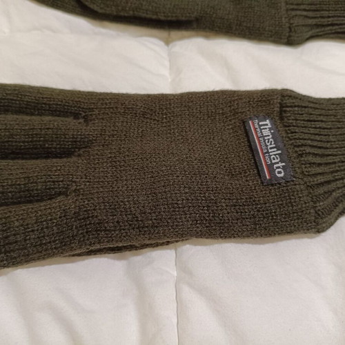 Wool gloves like new, green