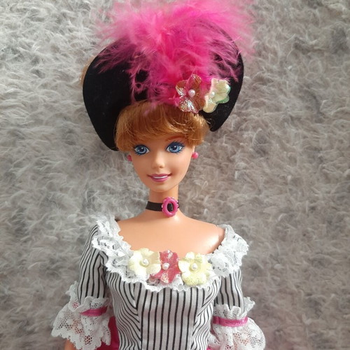 Barbie doll like new