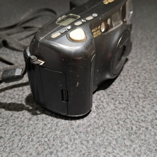 Fuji DL-1000 Zoom Date 35mm analog camera used