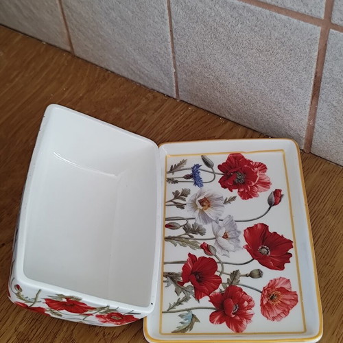 Elan Gallery porcelain butterdish used with poppy flower design