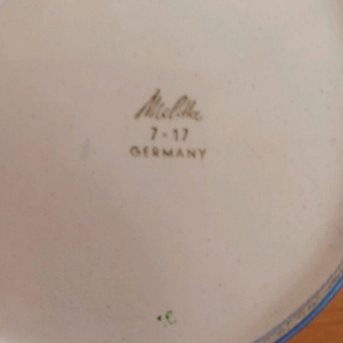 Ceramic bowl blue with painted sunflowers and Melitta base like new