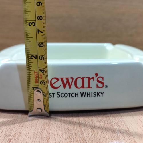 Dewar's White Label scotch whisky ceramic ashtray used