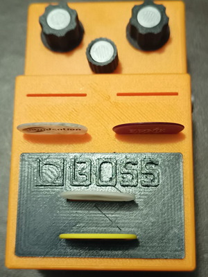 String Pick Holder new, boss distortion replica for 6 picks