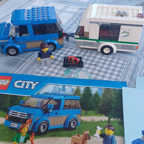 Lego City Great Vehicles Van & Camper 60117 used, missing accessories